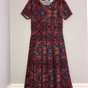 LuLaRoe Amelia (L)